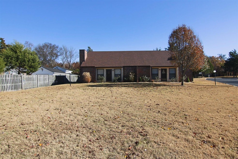 314 Castlewood Ln, Lebanon, TN 37087 - photo 1