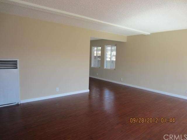 939 E 119th St, Los Angeles, CA 90059 - photo 1