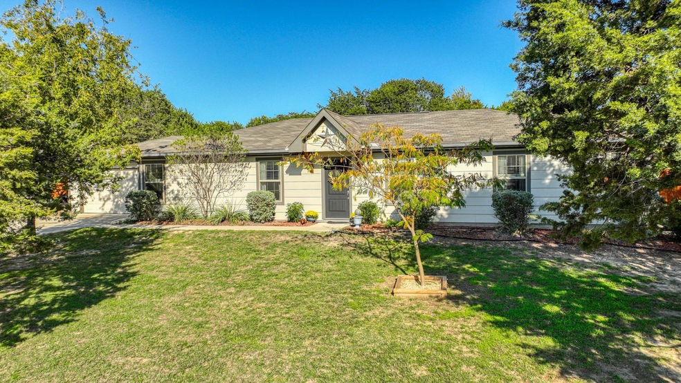 157 Cedar Ridge Dr, Weatherford, TX 76087 - photo 1