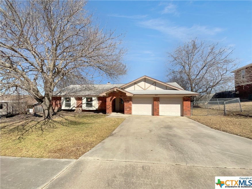 1609 E Robertson Ave, Copperas Cove, TX 76522 - photo 1