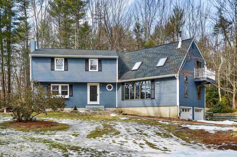 8 Pingree Hill Rd, Derry, NH 03038 - photo 1