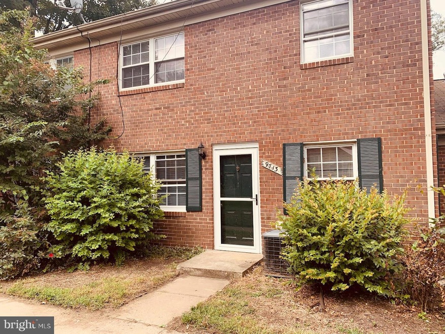 9713 Hagel Cir unit B, Lorton, VA 22079 - photo 1