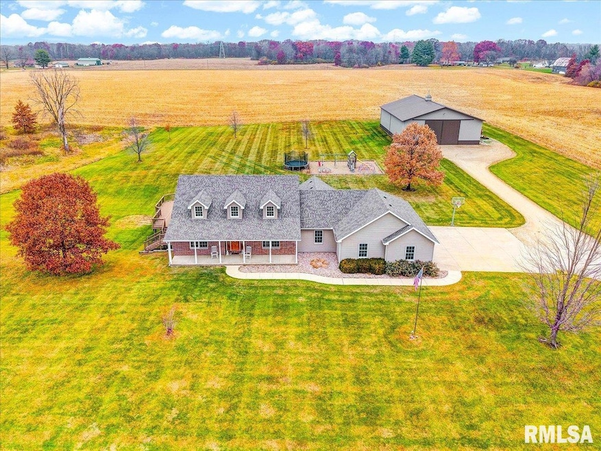 26773 N Copperas Creek Rd, Canton, IL 61520 - photo 1