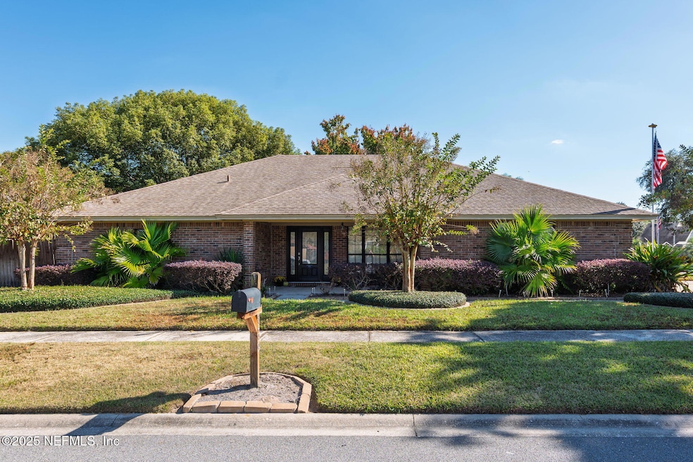 8499 Bandera Cir W, Jacksonville, FL 32244 - photo 1