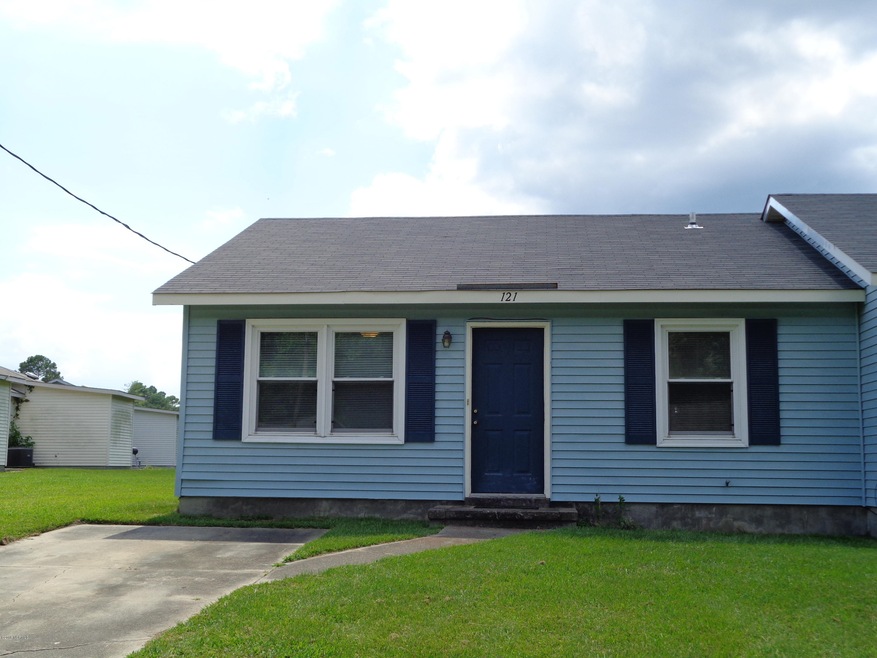 121 Stallion Dr, Jacksonville, NC 28540 - photo 1
