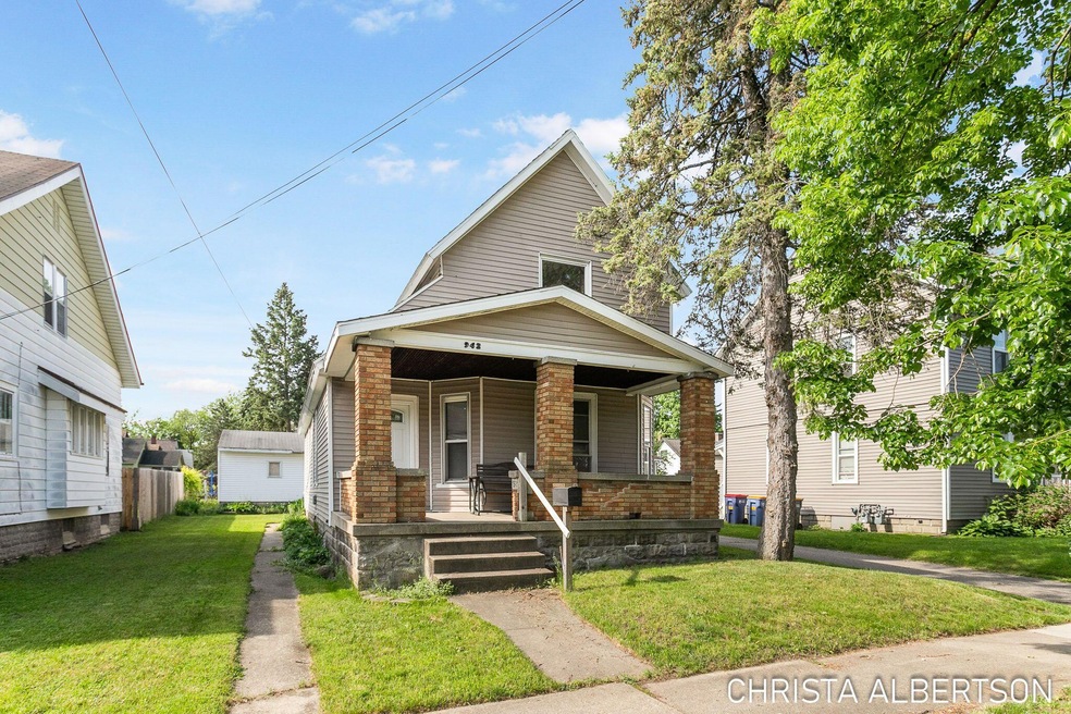 1-web-or-mls-942-park-st-sw