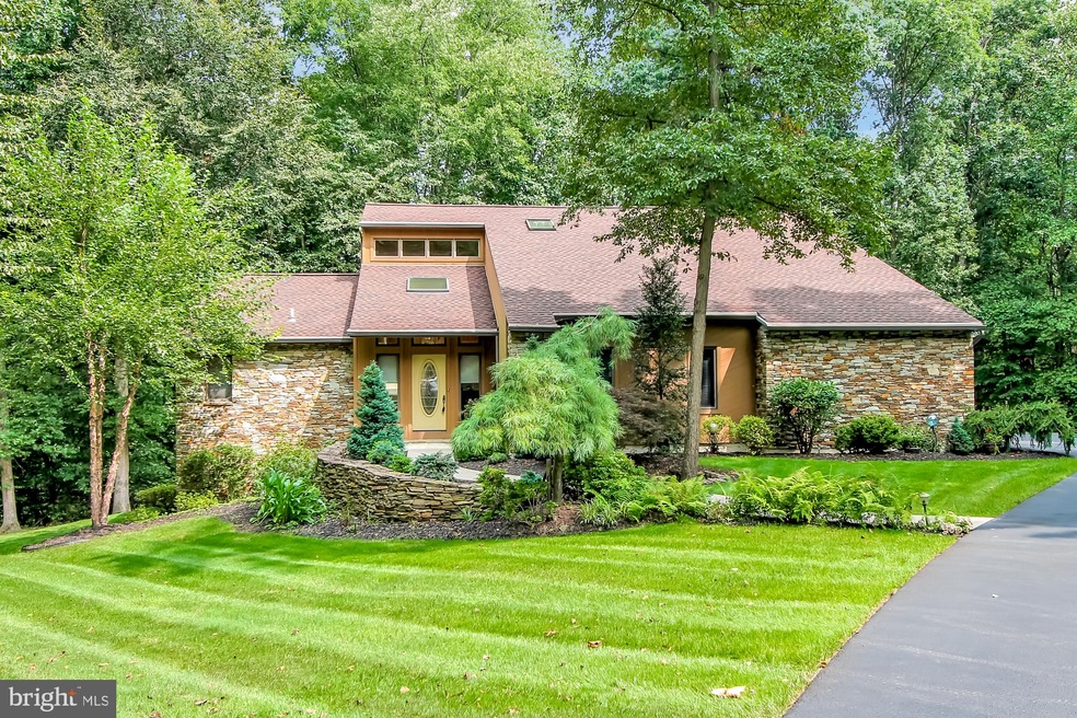 268 Overlook Rd, Morgantown, PA 19543 - photo 1