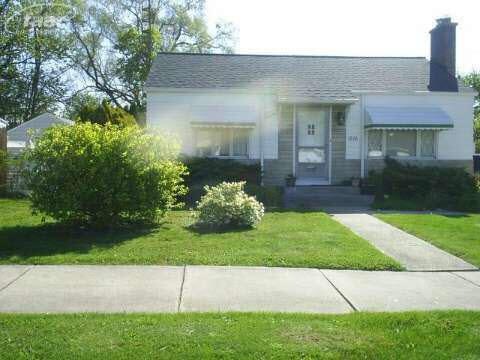1714 N Lynch St, Flint, MI 48506 - photo 1