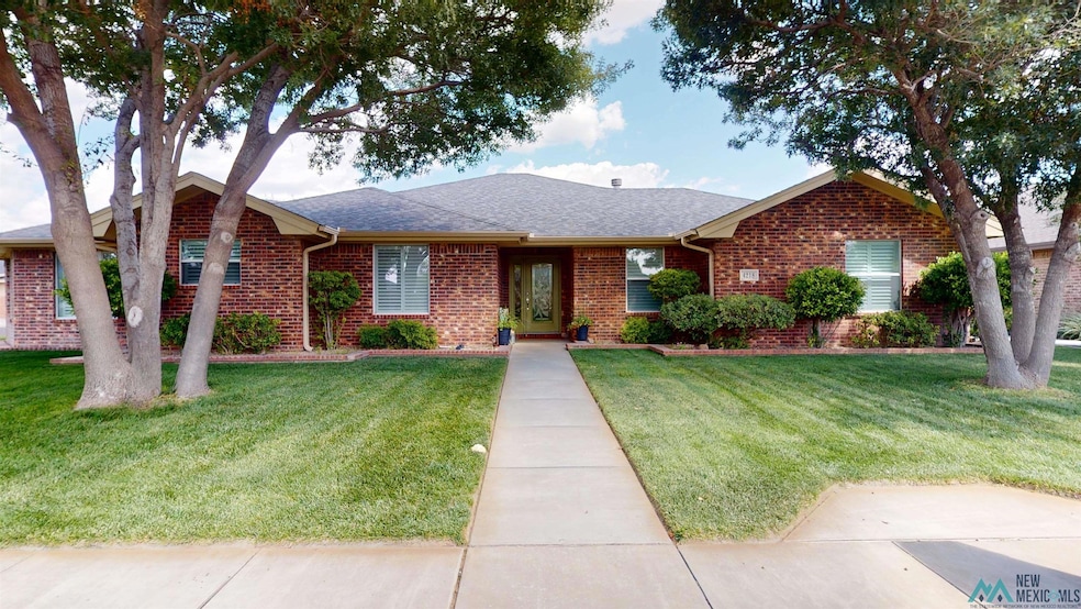 For Sale $472,500