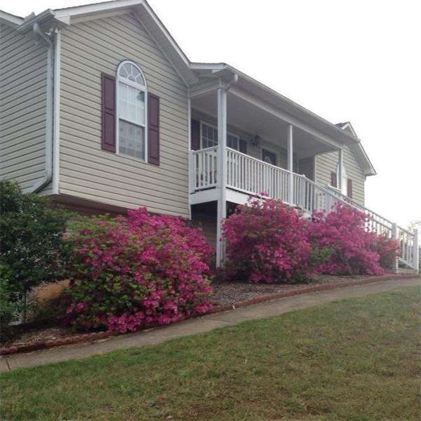 Ranch style home on basement. 3 bed 2 bath. Large 