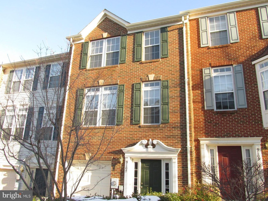 9107 Ayden Ln, Lorton, VA 22079 - photo 1