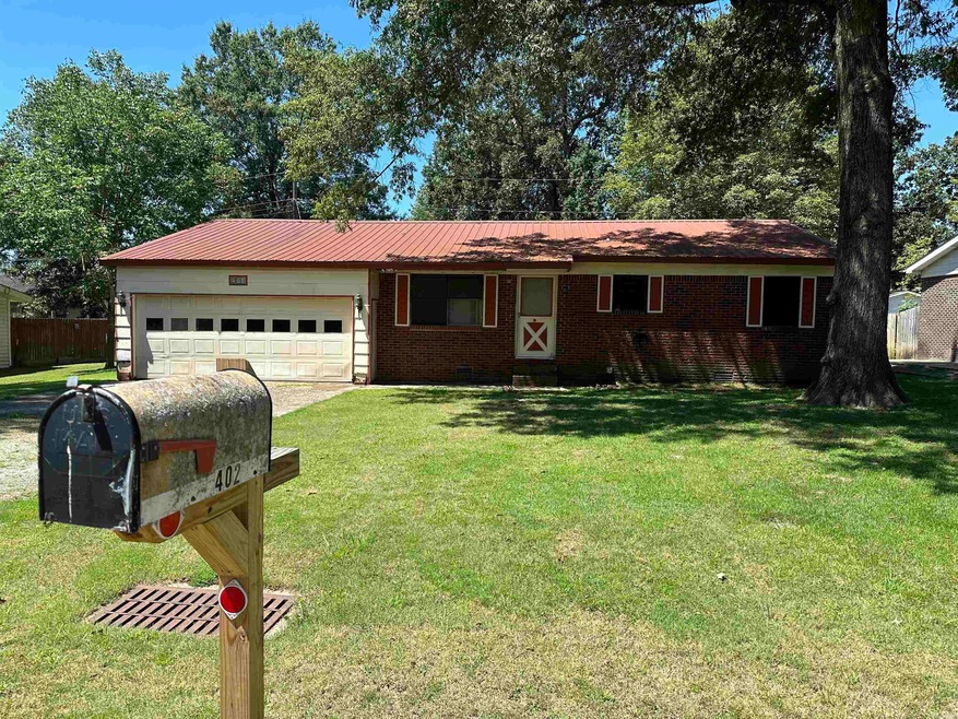 402 Walnut Dr, Paragould, AR 72450 - photo 1