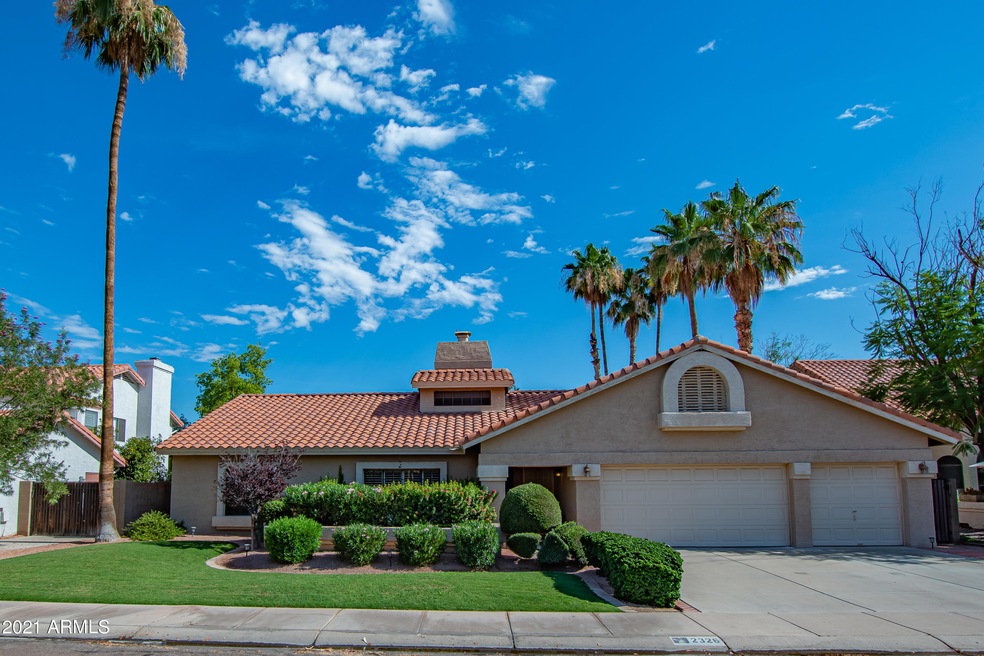 2326 E Egret Ct (1 of 41)