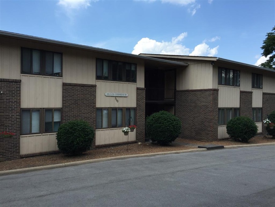 Orleans Condominiums is located within walking dis