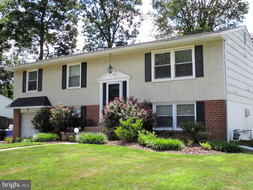 168 Floral Dr, Morrisville, PA 19067 - photo 1