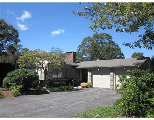 73 E Bel Air Rd, Cranston, RI 02920 - photo 1