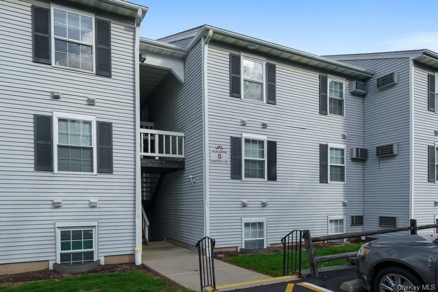 5 Lexington Hill unit 11, Harriman, NY 10926 - photo 1