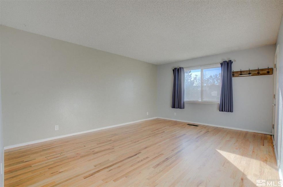 164 Gault Way unit NV, Sparks, NV 89431 - photo 1