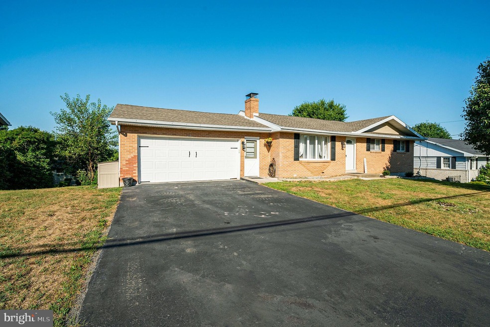 512 S 7th St, Hamburg, PA 19526 - photo 1