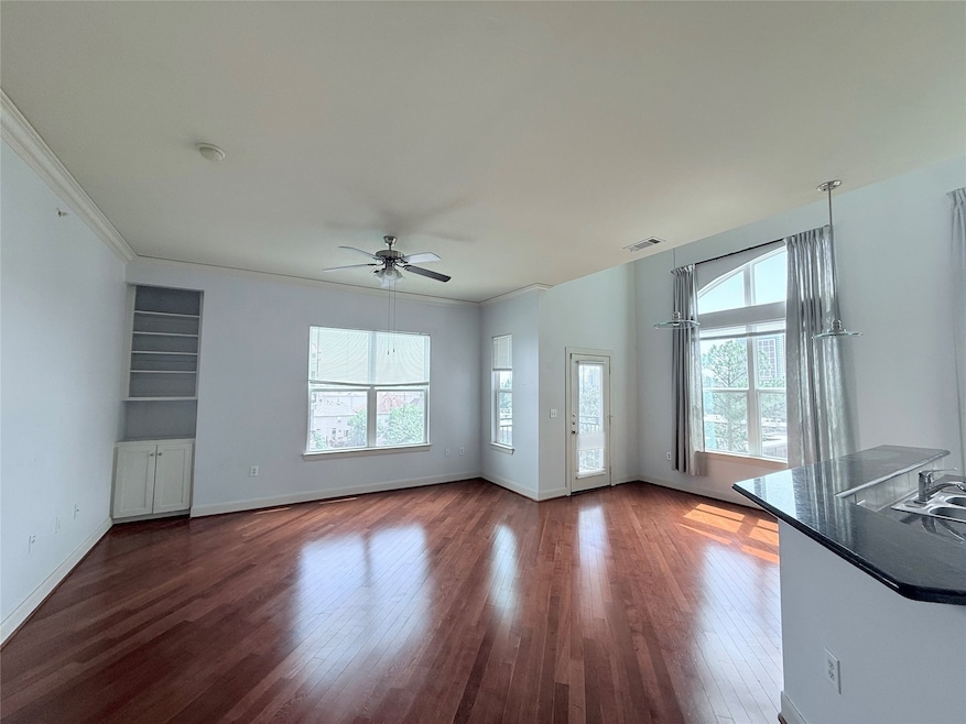 Spacious and high ceiling living