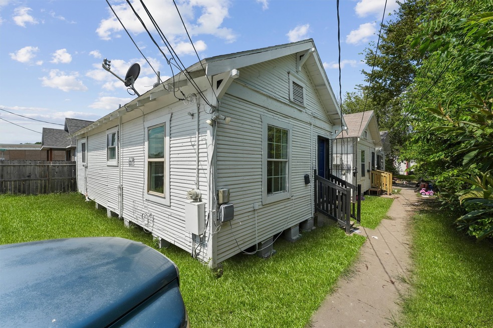 3019 Florida St unit 2, Houston, TX 77026 - photo 1