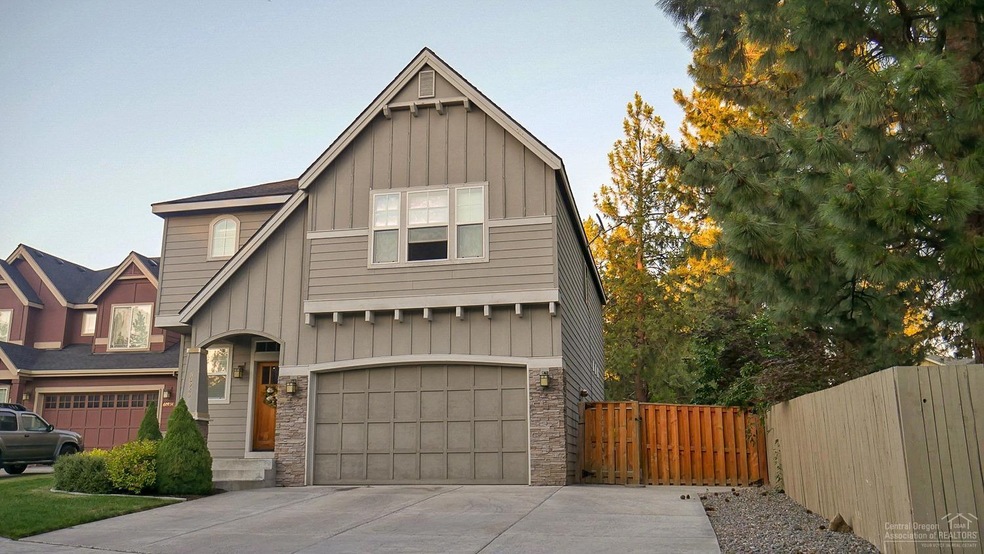 60926 Snowbrush Dr, Bend, OR 97702 - photo 1