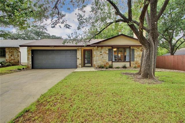 Charming 3 bedrooms, 2 baths home and desirable Mi