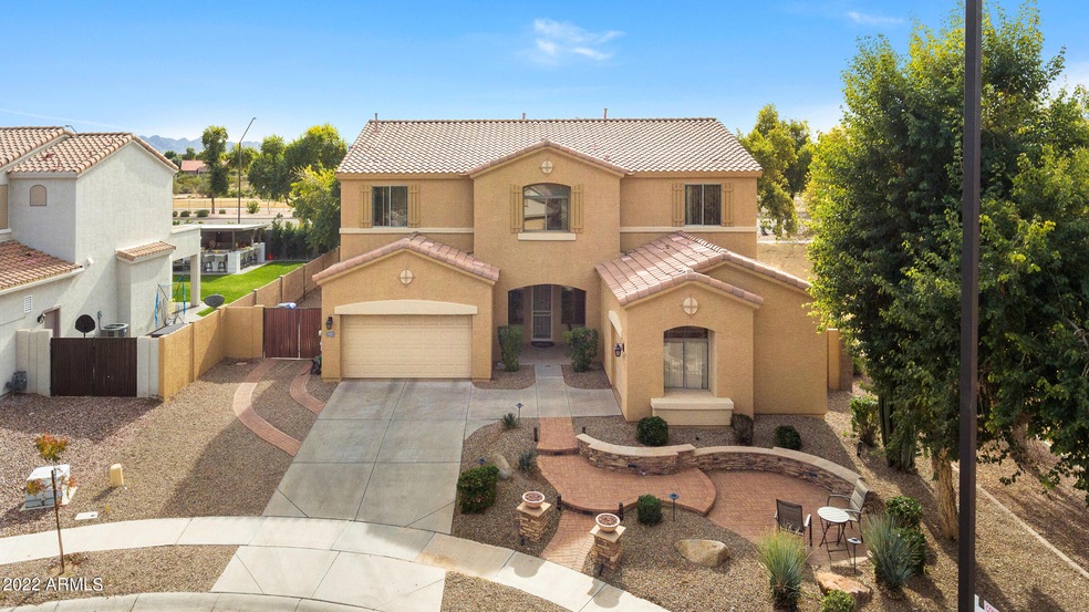 4131 E Carriage Ct-9