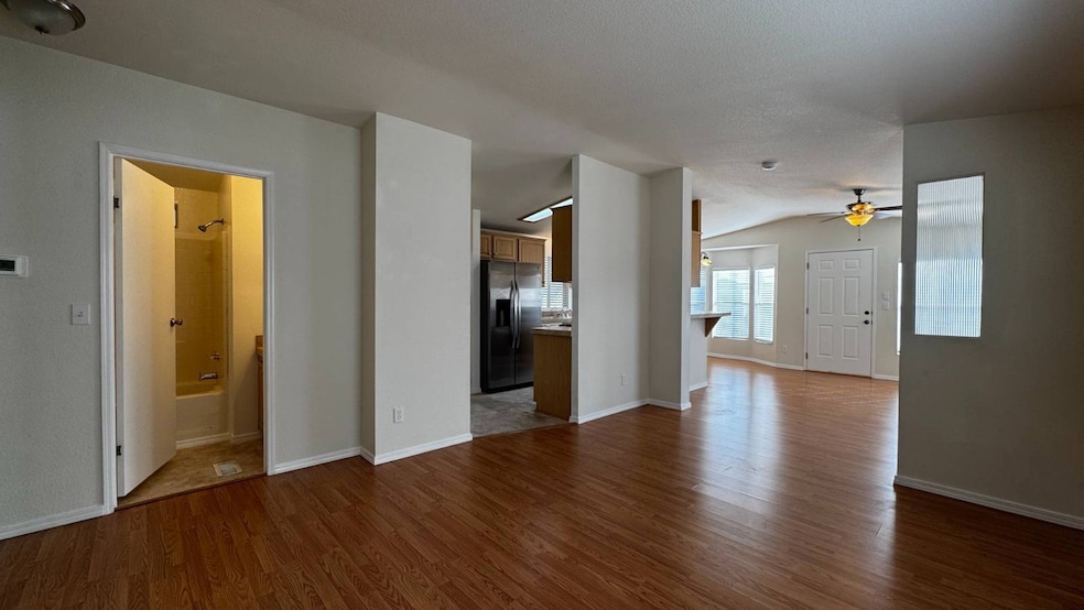 301 E Foothill Blvd unit 80, Pomona, CA 91767 - photo 1