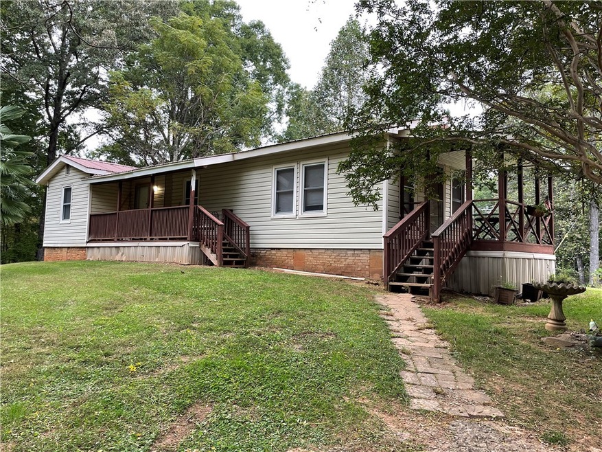 320 Oconee Station Rd, Walhalla, SC 29691 - photo 1