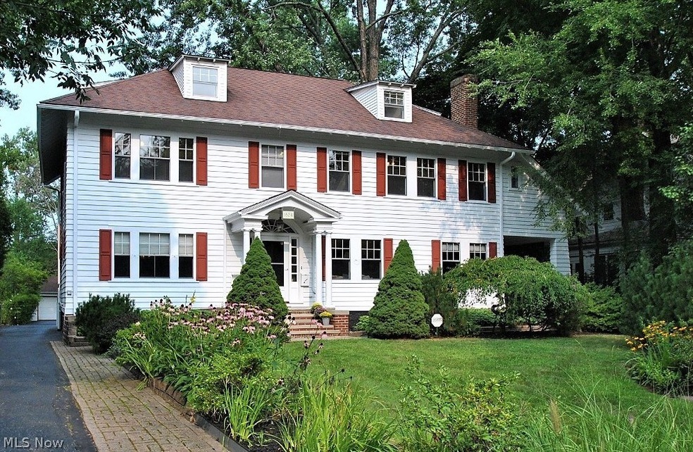 1624 Compton Rd, Cleveland, OH 44118 - photo 1