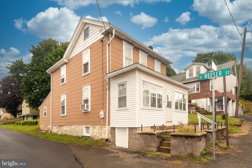 101 Royer St, New Ringgold, PA 17960 - photo 1