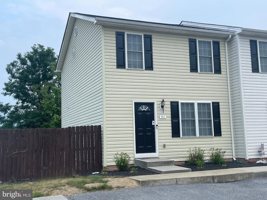 101 Kadies Ln, Edinburg, VA 22824 - photo 1