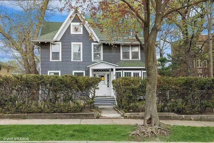 78 Pine Ave, Riverside, IL 60546 - photo 1