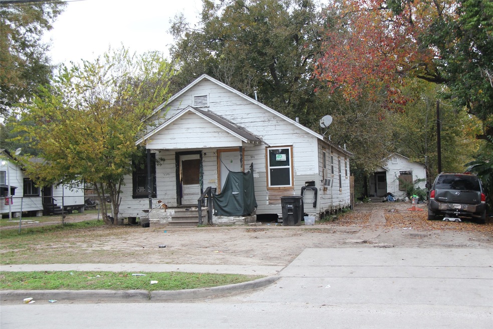 5501 Crane St, Houston, TX 77026 For Sale