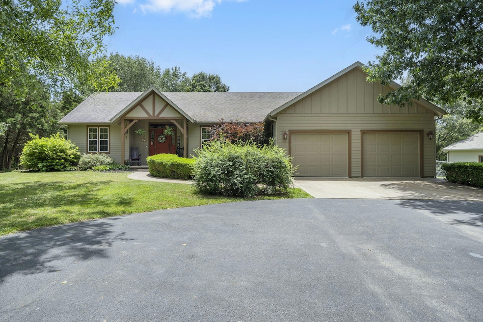 960 Elliot Rd, Nixa, MO 65714 - photo 1