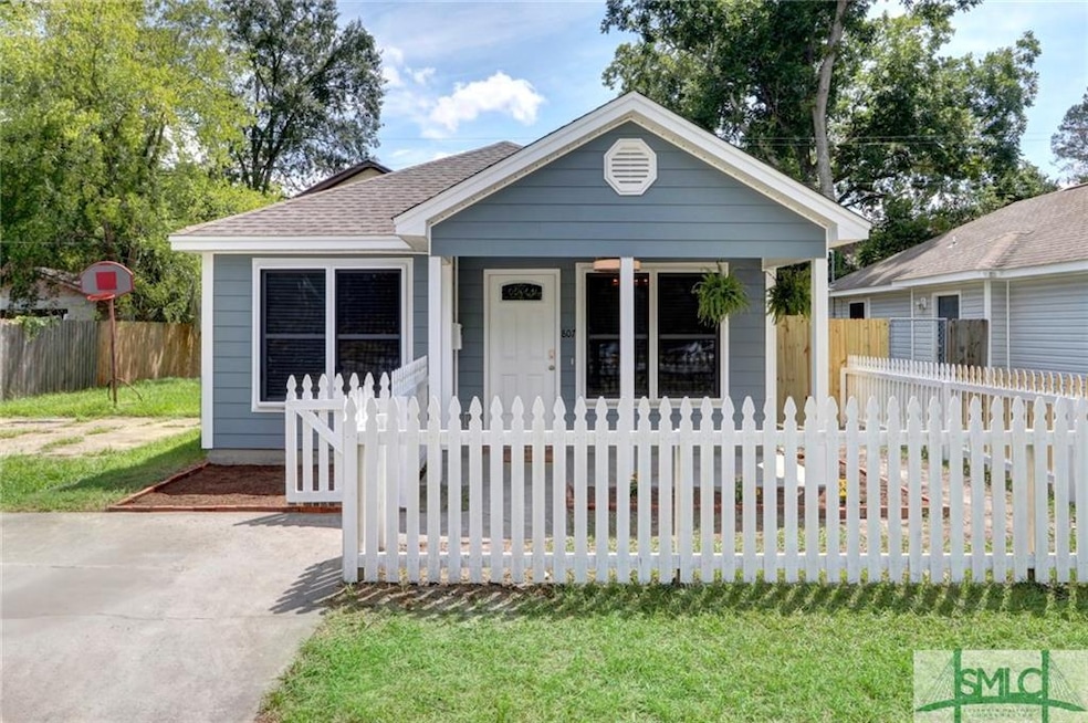 807 E 38th St, Savannah, GA 31401 - photo 1