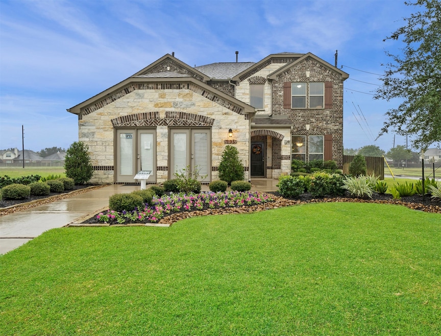 446 Lake Line Dr, Alvin, TX 77511 - photo 1