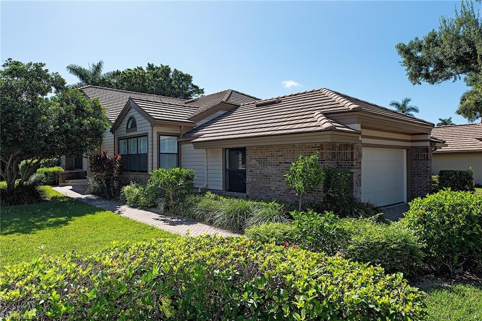 579 Park Shore Dr unit I-1, Naples, FL 34103 - photo 1