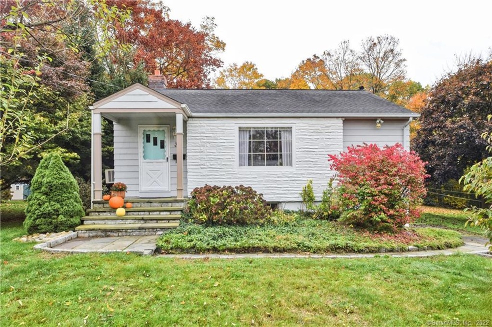 33 Gorham Place, Trumbull, CT 06611 - photo 1