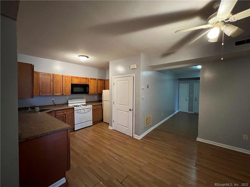 511 E Main St unit 3A, Bridgeport, CT 06608 - photo 1