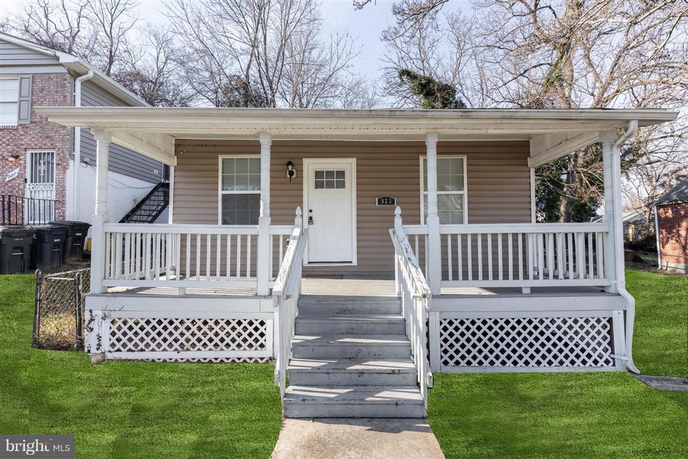 923 Larchmont Ave, Capitol Heights, MD 20743 - photo 1
