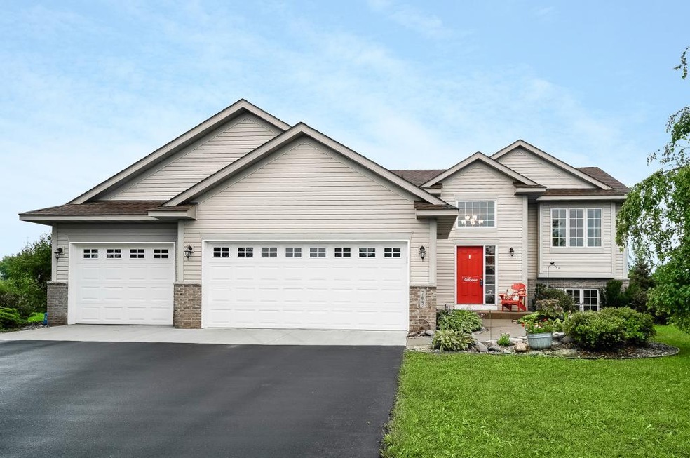 Stunning Walkout Split Entry on a Culdesac
