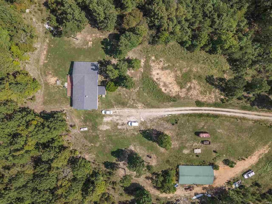 175 Buck Rub Ln, Poplar Bluff, MO 63901 - photo 1