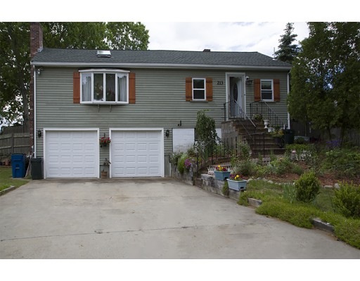 213 Oak St, Randolph, MA 02368 - photo 1