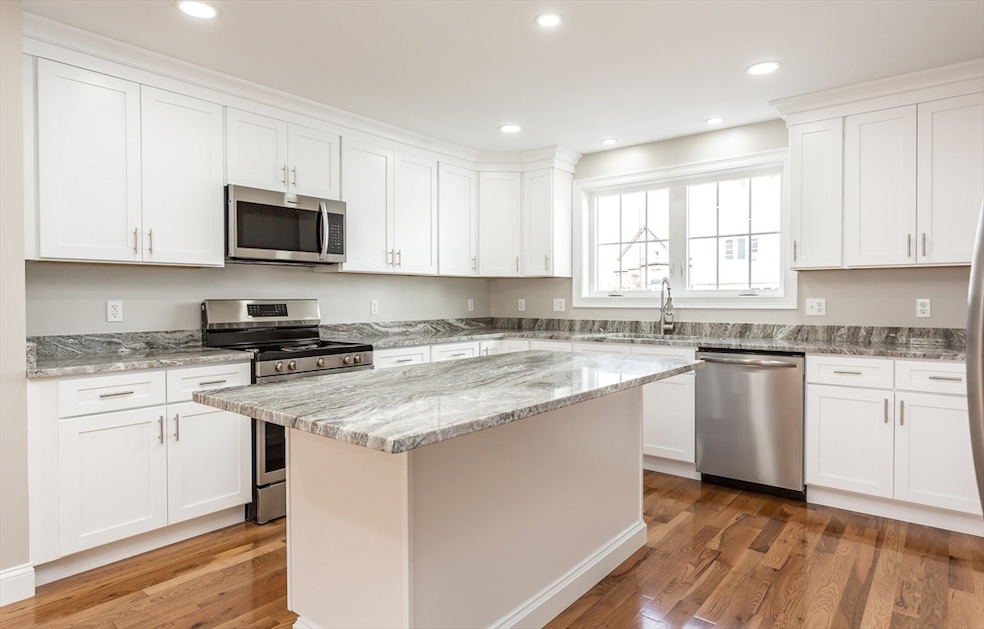 579 Summit St unit 3, Fall River, MA 02724 - photo 1