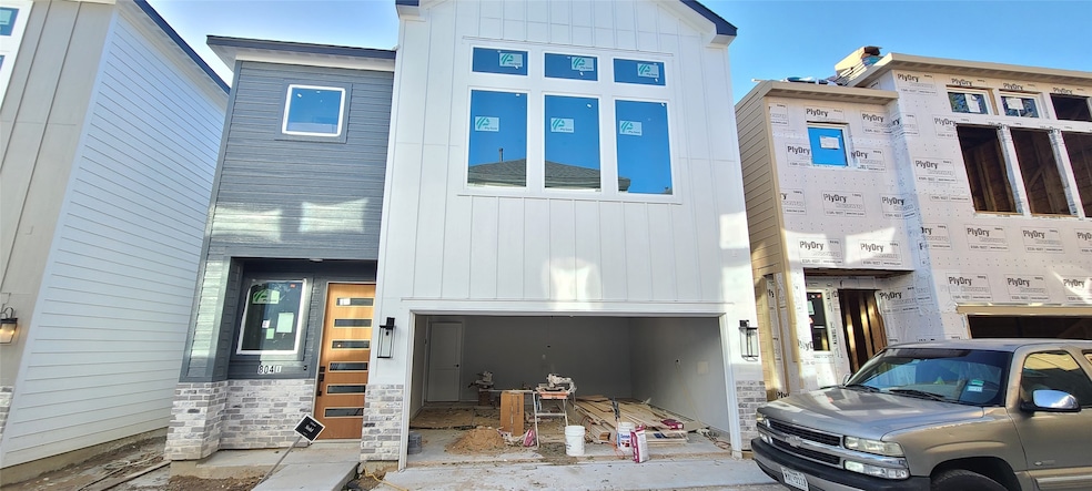 804 Woodcrest Dr unit I, Houston, TX 77018 - photo 1