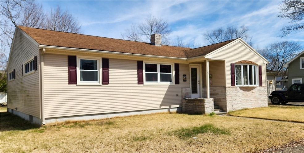 26 Revere Ave, West Warwick, RI 02893 - photo 1