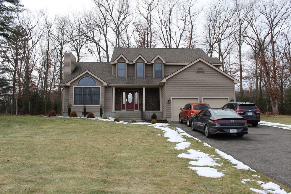 261 Woodland Cir, Ludlow, MA 01056 - photo 1