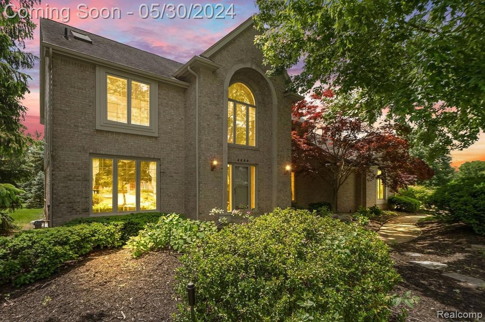 4459 Birch Run Dr, Troy, MI 48098 - photo 1